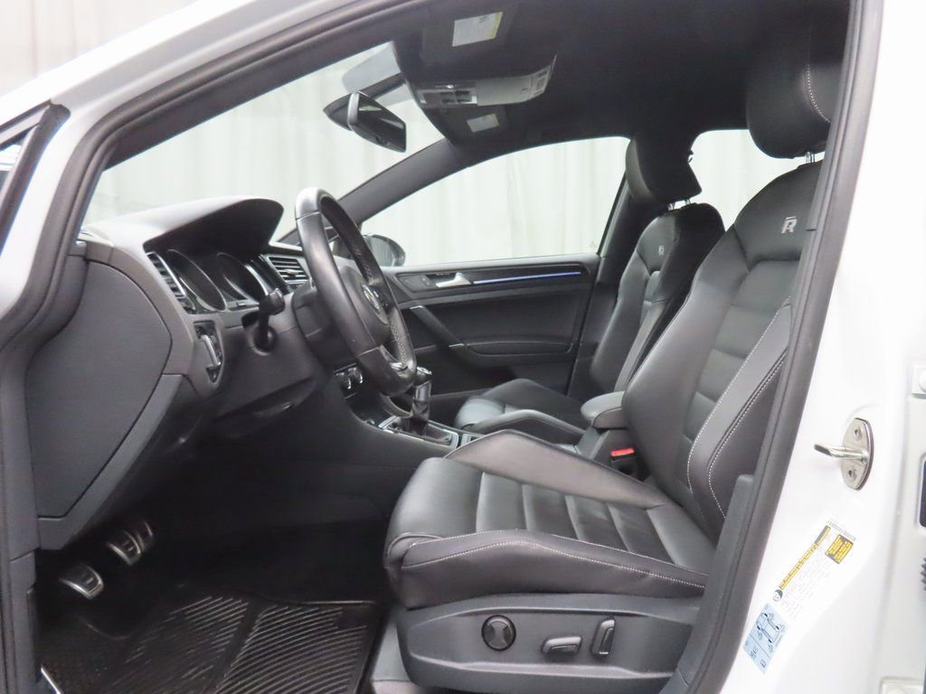 Used 2016 Volkswagen Golf R 4-Door image 8