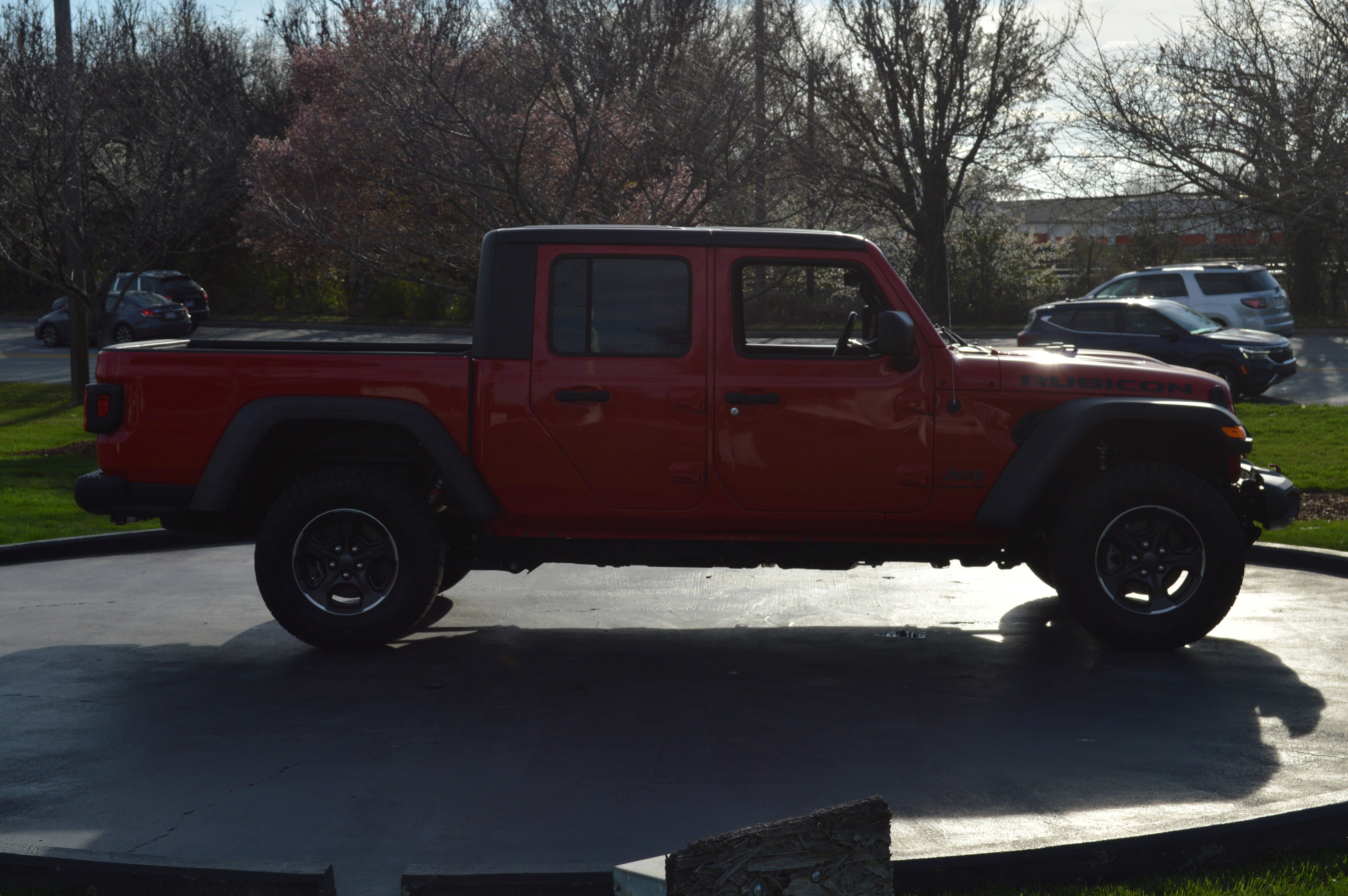 Used 2022 Jeep Gladiator Rubicon image 12