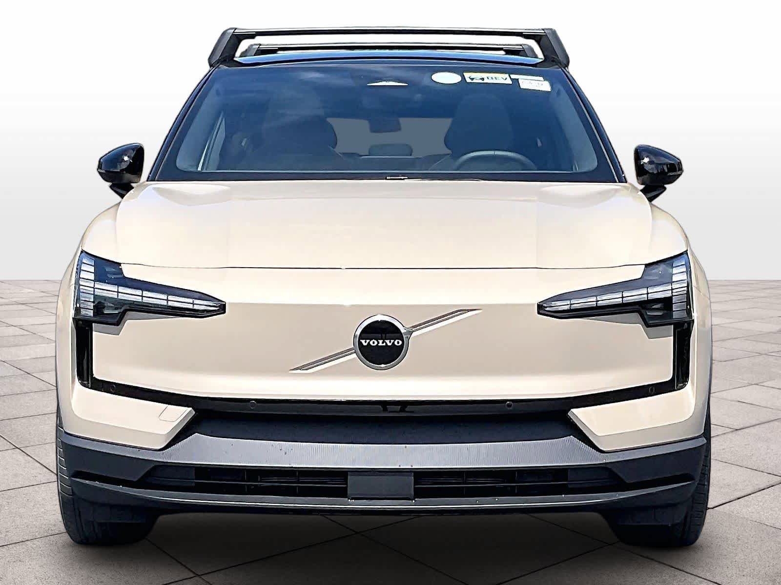 New 2026 Volvo EX30 Plus w/ Protection Package Premier AWD/4WD image 5
