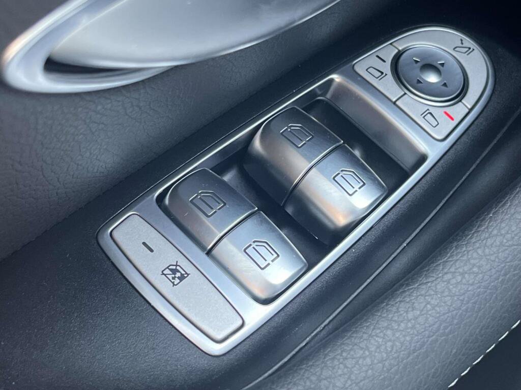 Used 2023 Mercedes-Benz E 450 4MATIC All-Terrain Wagon image 33
