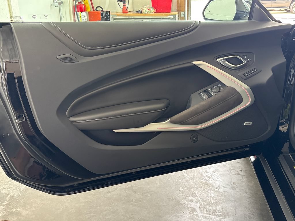 Used 2023 Chevrolet Camaro SS RWD image 13