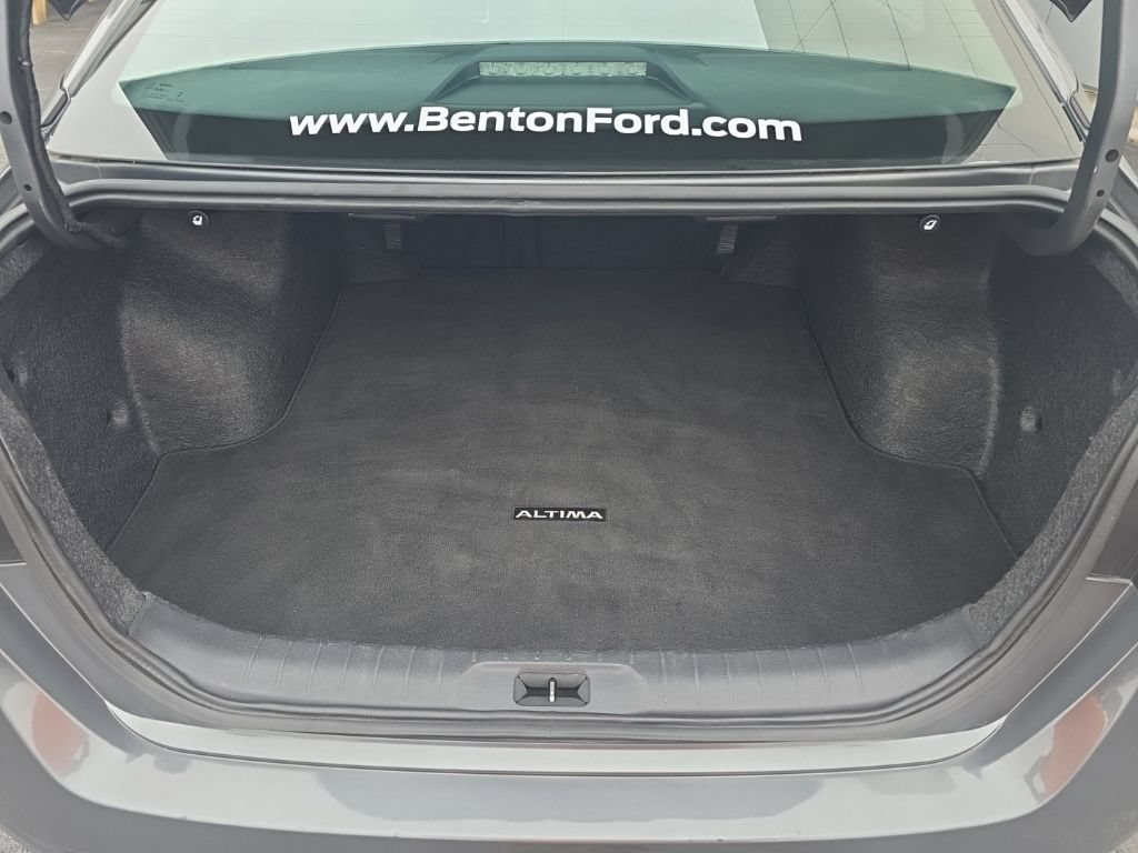 Used 2025 Nissan Altima 2.5 SV FWD image 7