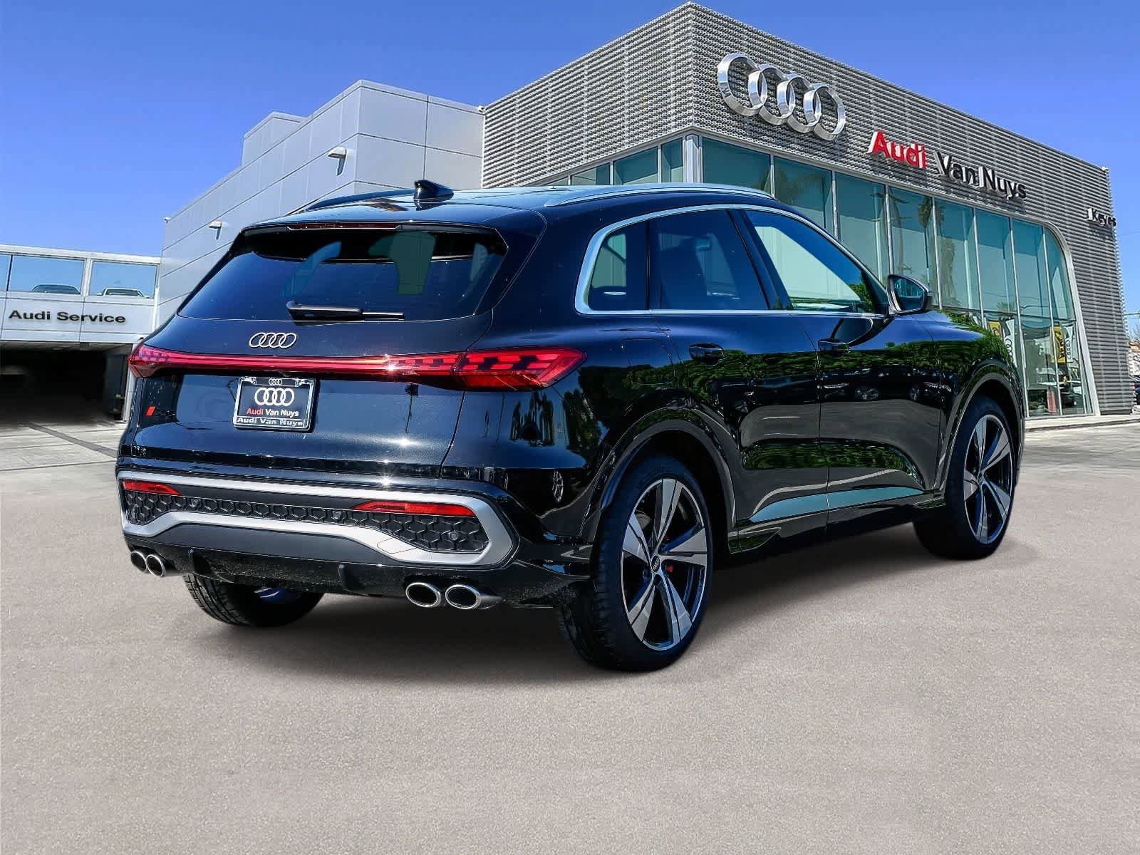 New 2025 Audi SQ5 Premium Plus w/ Premium Plus Package AWD/4WD image 4
