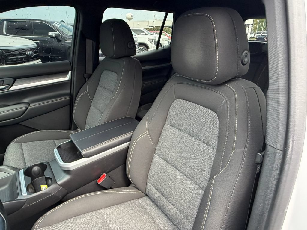 Certified 2025 GMC Terrain Elevation w/ Black Edition AWD/4WD image 26