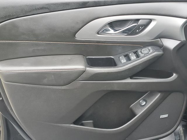 Used 2019 Chevrolet Traverse RS w/ LPO, Floor Liner Package AWD/4WD image 16