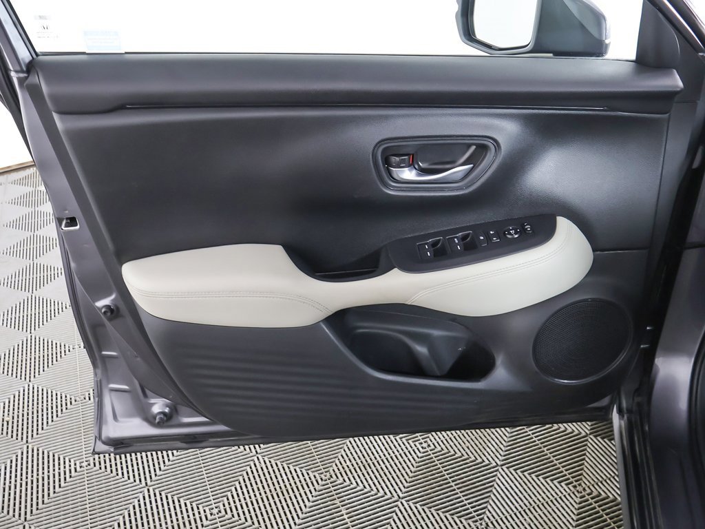 Used 2023 Honda HR-V LX image 19