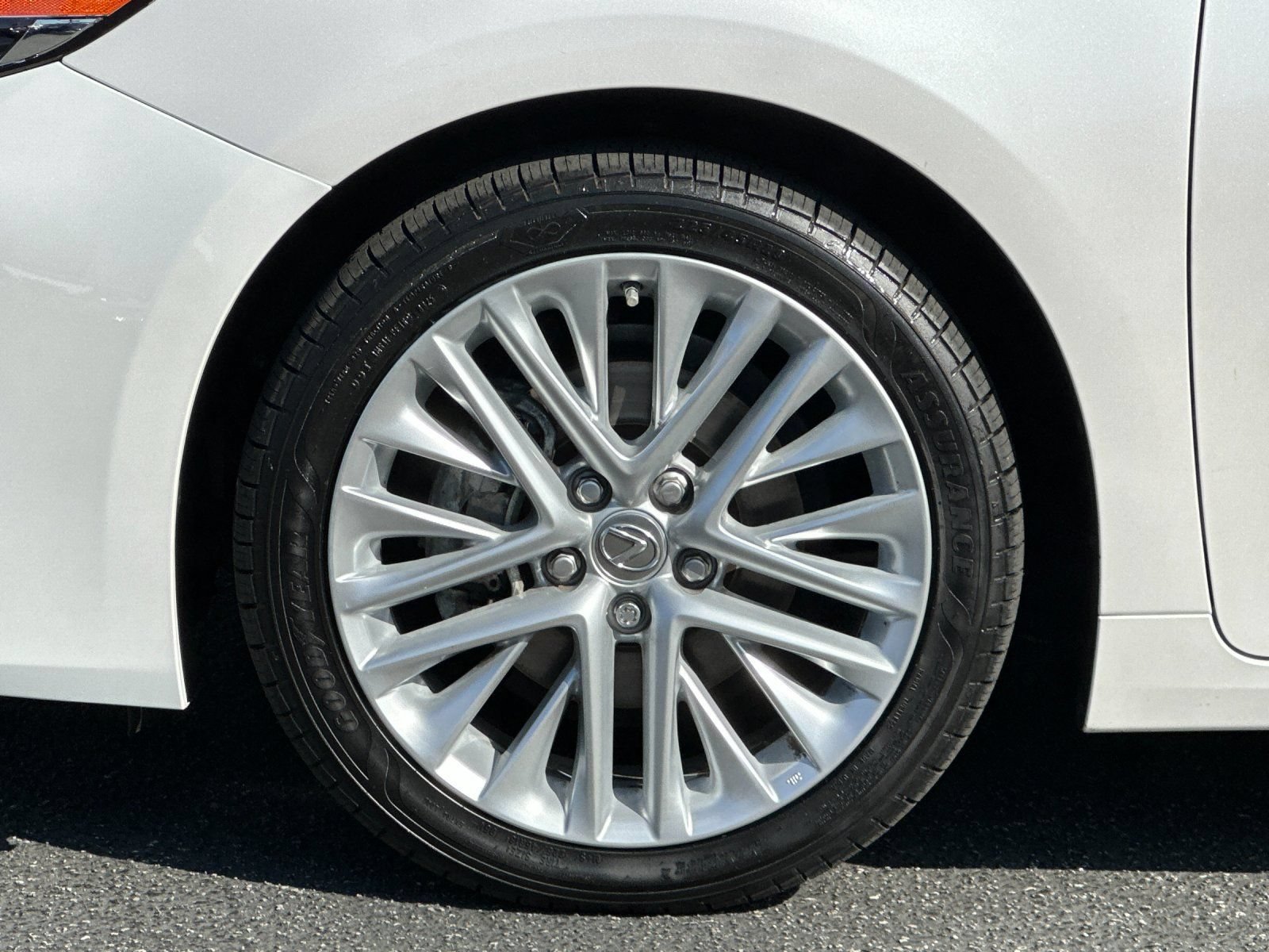 Used 2018 Lexus ES 350 w/ Luxury Package w/Wood Trim FWD image 32
