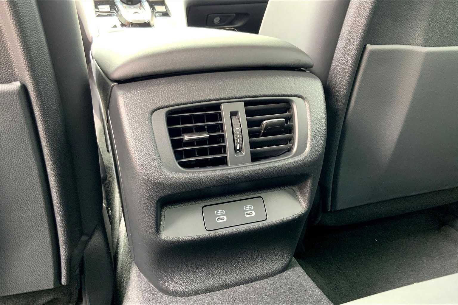 New 2025 Acura TLX w/ Technology Package FWD image 15