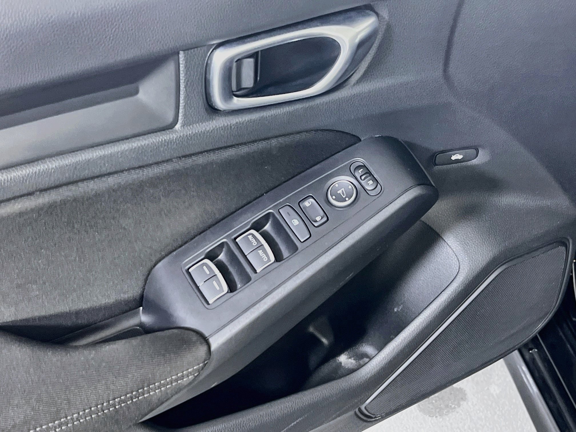 Used 2022 Honda Civic Sport image 17