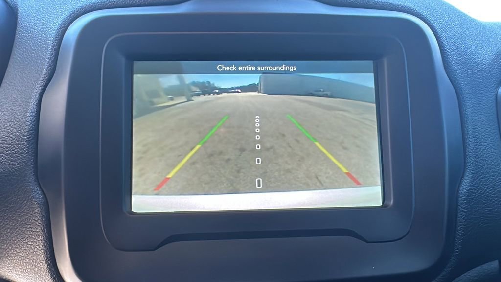 Used 2018 Jeep Renegade Latitude image 26