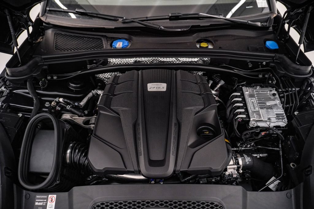 New 2026 Porsche Macan S AWD/4WD image 29