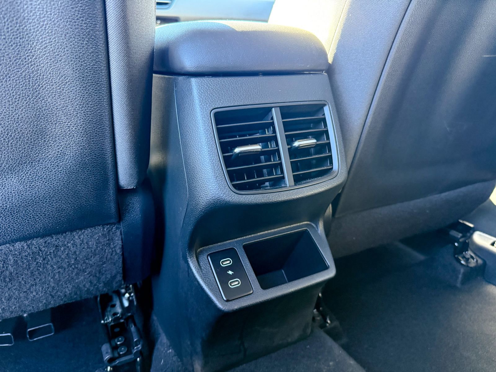 Certified 2025 Kia Seltos LX AWD/4WD image 36