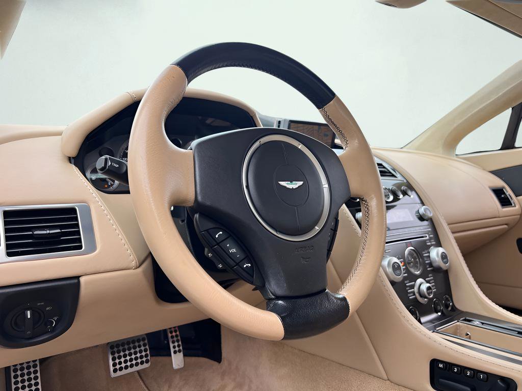 Used 2009 Aston Martin V8 Vantage Roadster RWD image 55