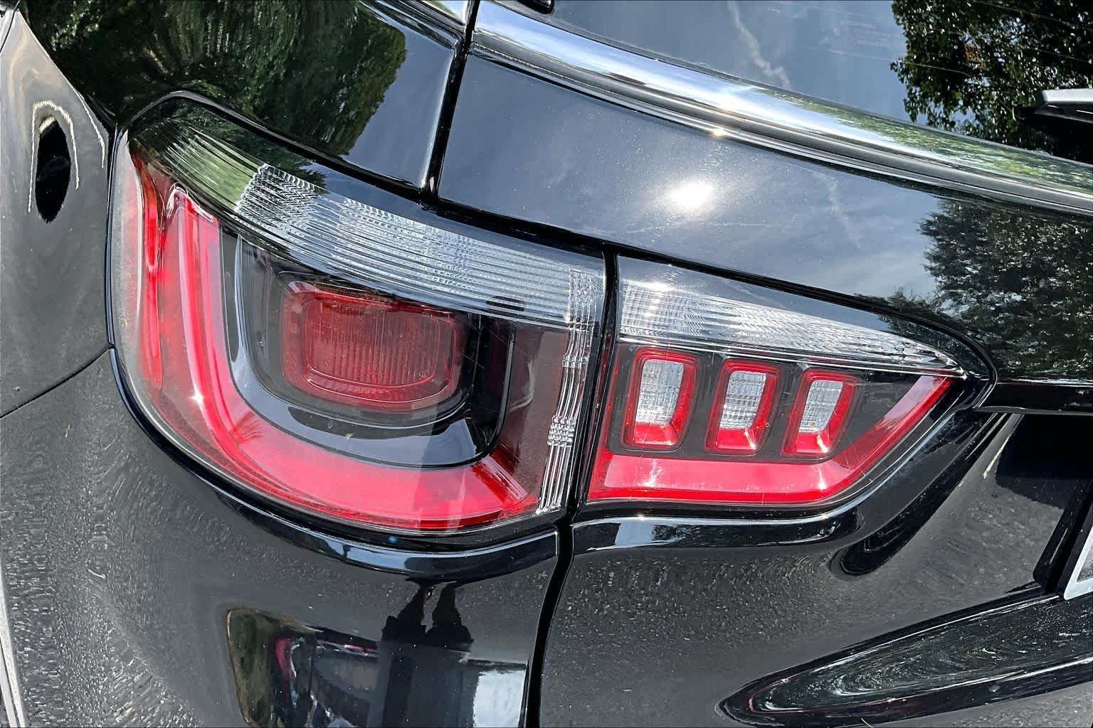 Used 2023 Jeep Compass Limited AWD/4WD image 28