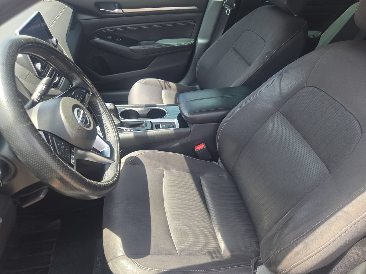 Used 2020 Nissan Altima 2.5 SV FWD image 14