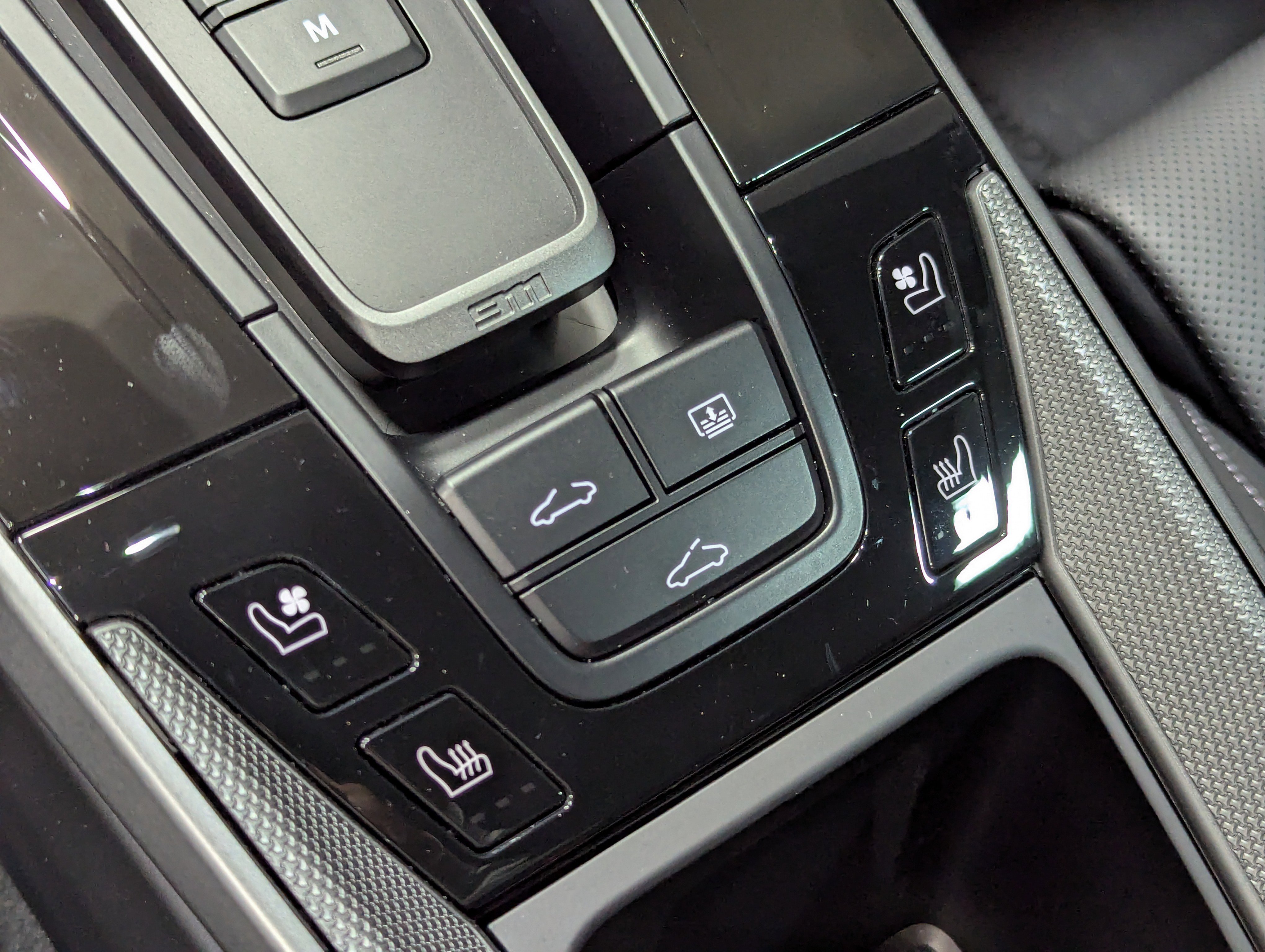 Certified 2025 Porsche 911 Carrera S image 34