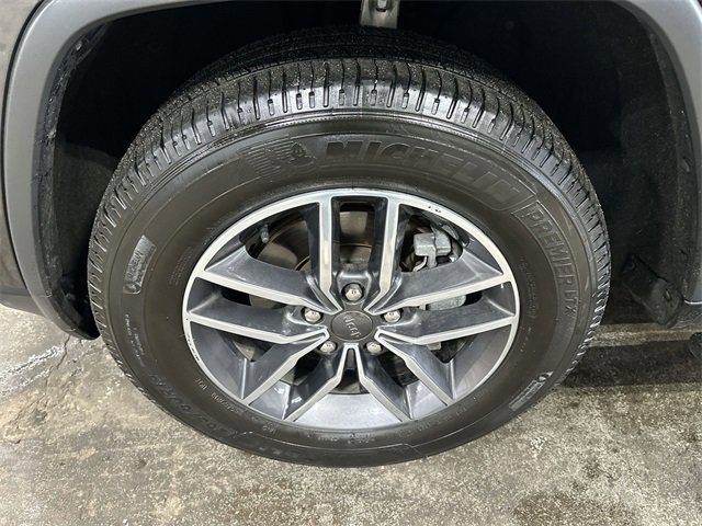 Used 2019 Jeep Grand Cherokee Limited w/ Luxury Group II image 23