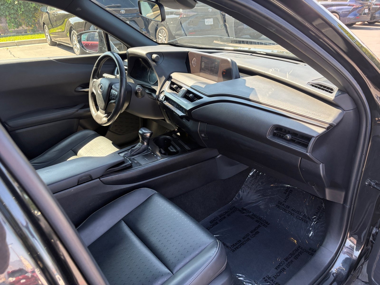Used 2021 Lexus UX 200 FWD image 27