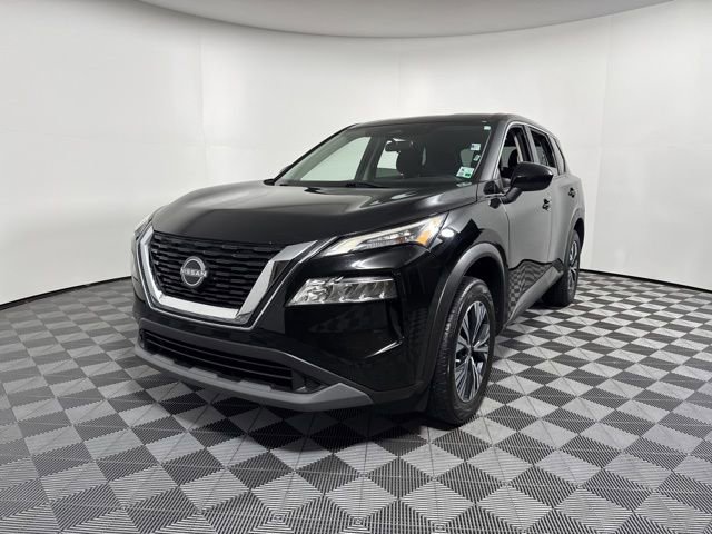 Used 2023 Nissan Rogue SV image 1