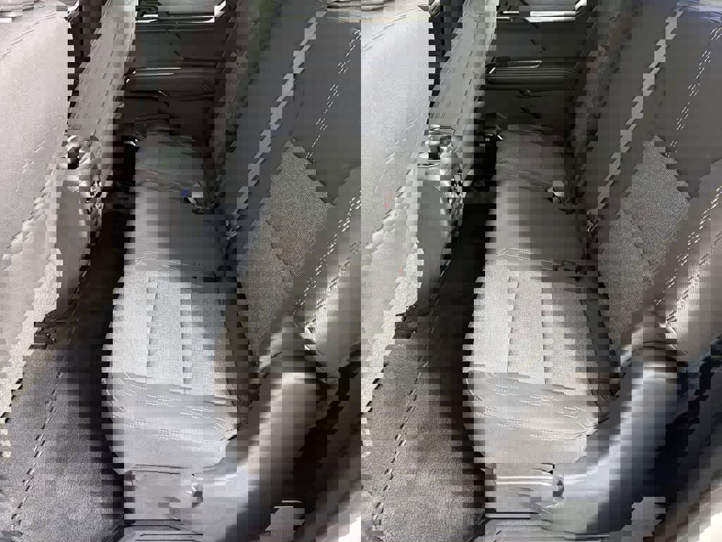 New 2025 GMC Acadia Elevation image 39