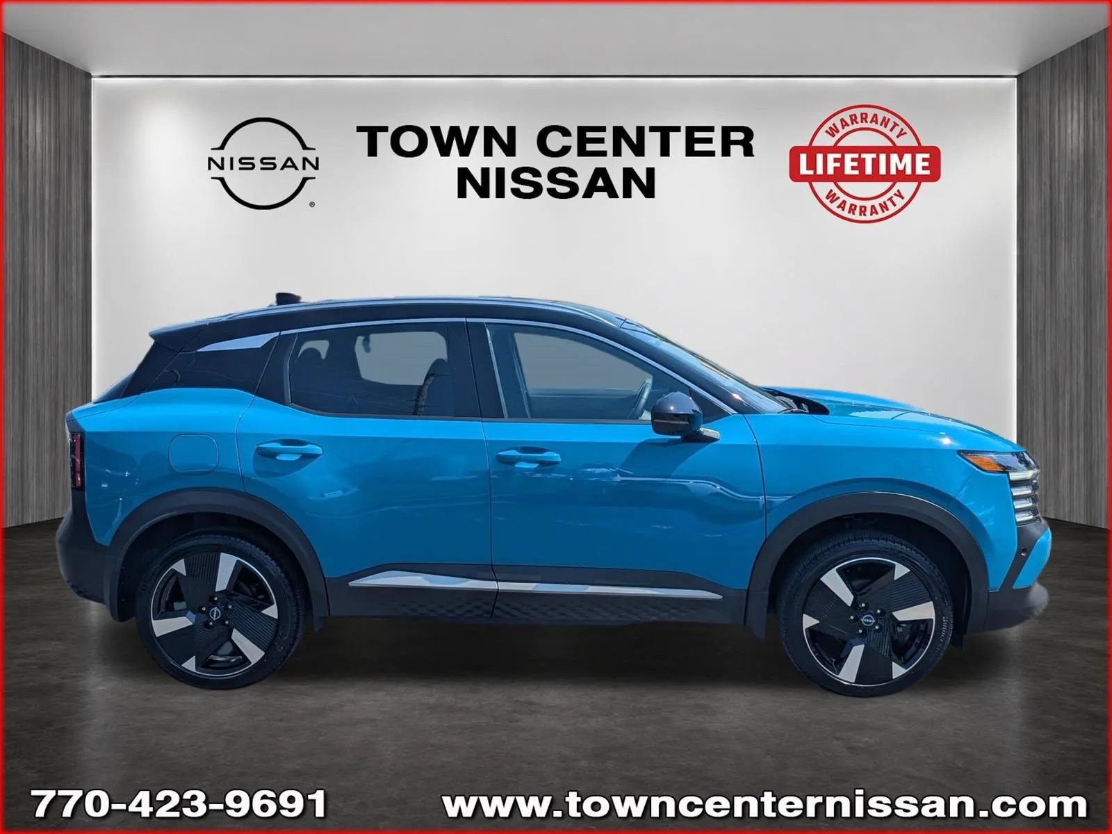 Used 2025 Nissan Kicks SR FWD image 8
