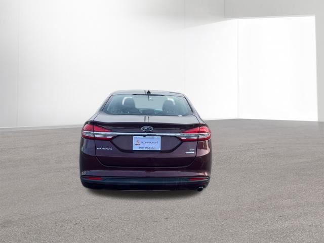 Used 2017 Ford Fusion SE image 6