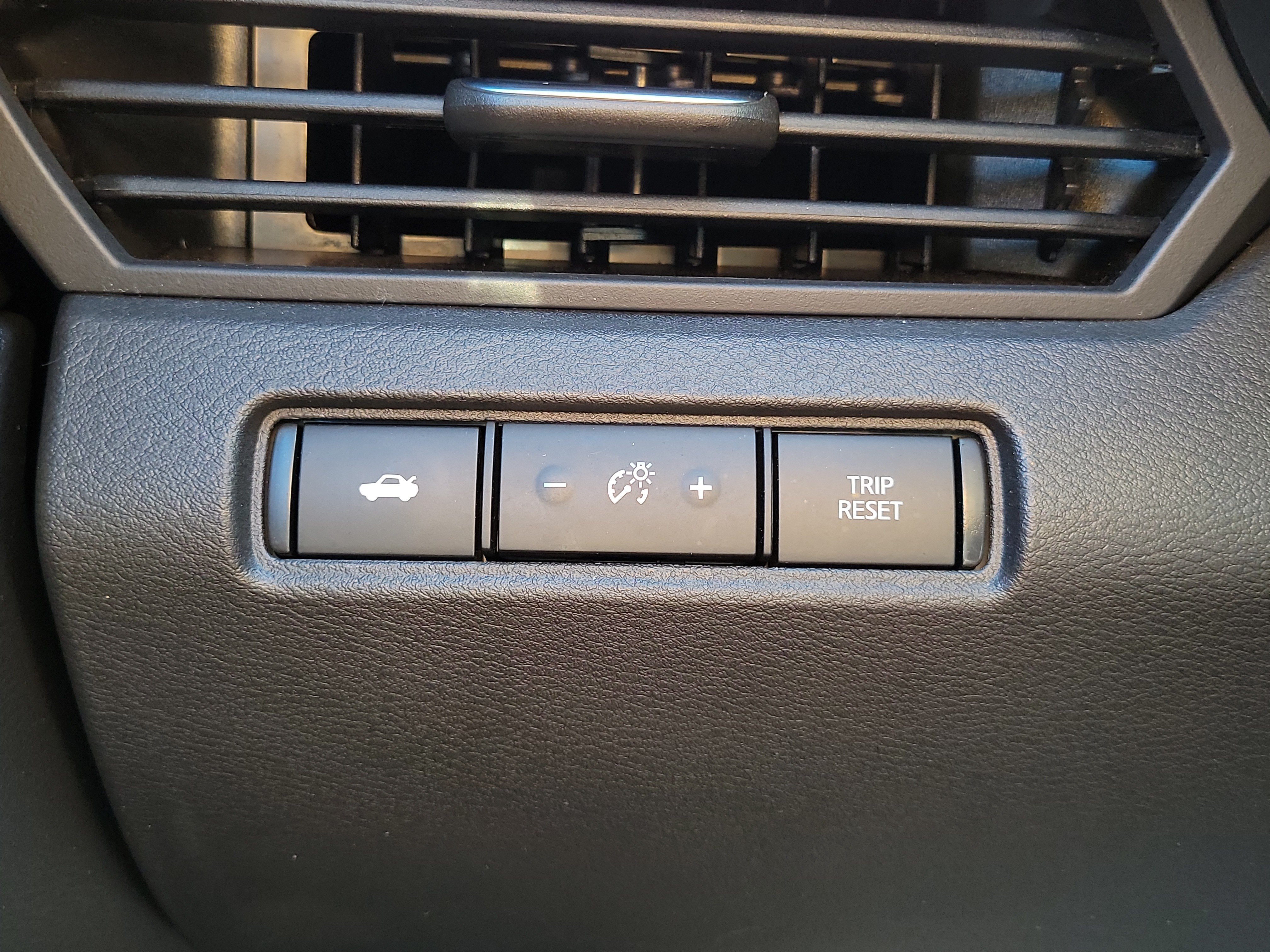 Certified 2025 Nissan Altima 2.5 S FWD image 29