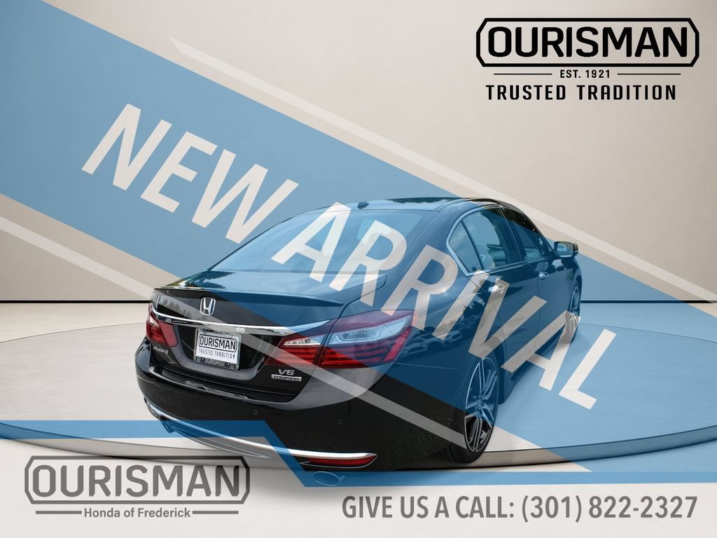 Used 2017 Honda Accord Touring image 9