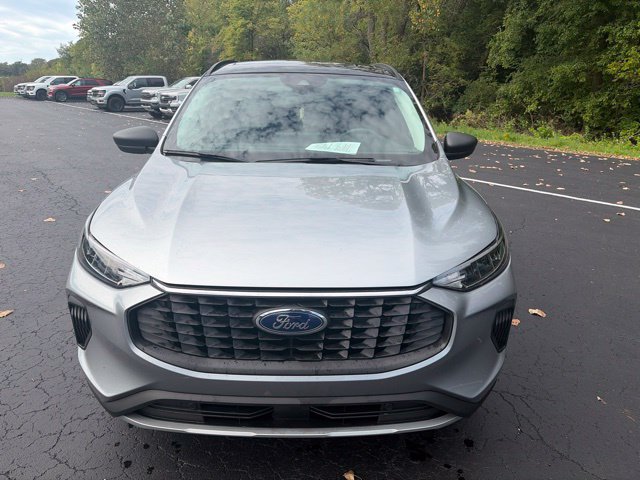 Used 2023 Ford Escape Active w/ Tech Pack #1 AWD/4WD image 6