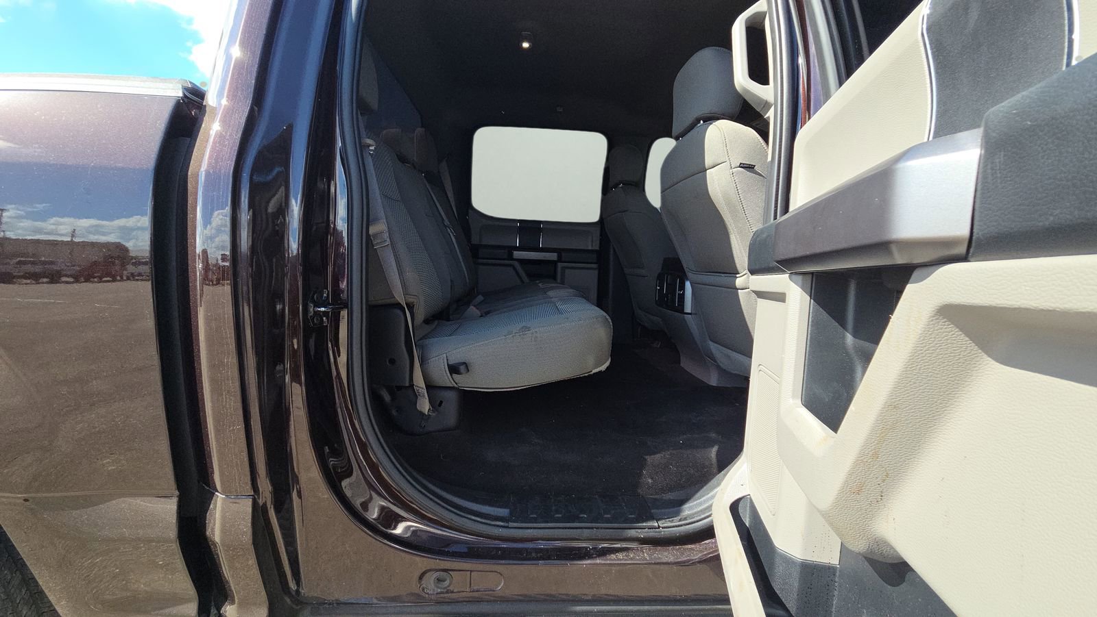 Used 2019 Ford F150 XLT image 14