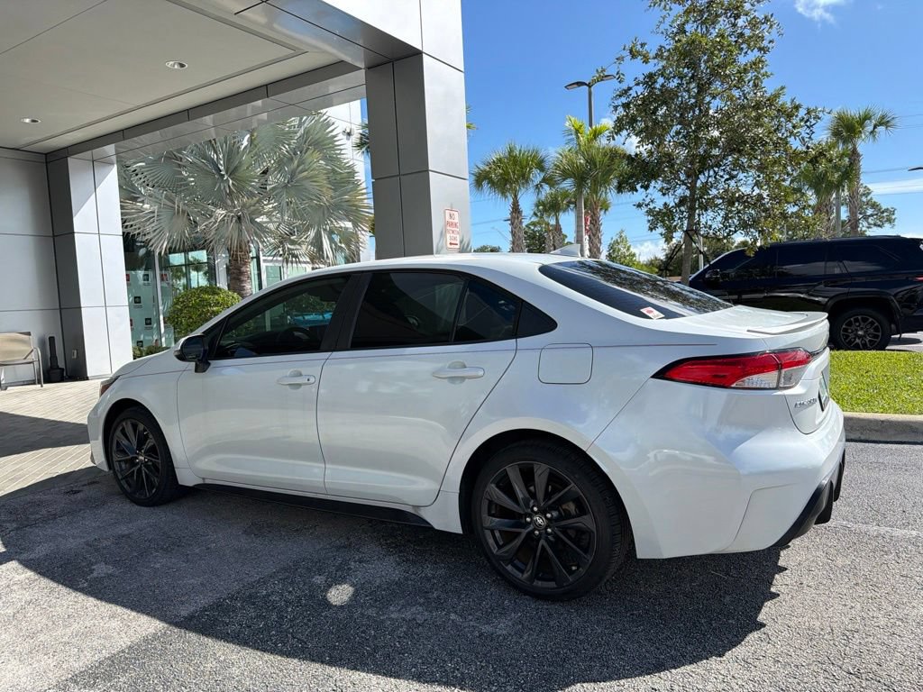 Used 2024 Toyota Corolla SE FWD image 4