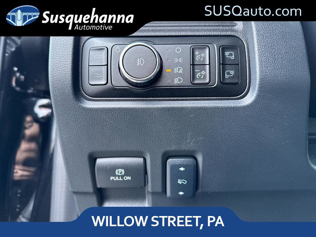 Used 2025 Ford F250 Platinum w/ FX4 Off-Road Package image 29