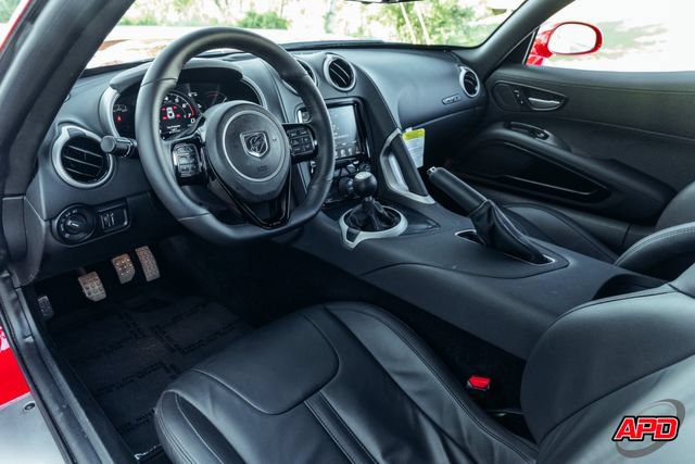 Used 2013 SRT Viper SRT-10 w/ Track Pkg RWD image 2