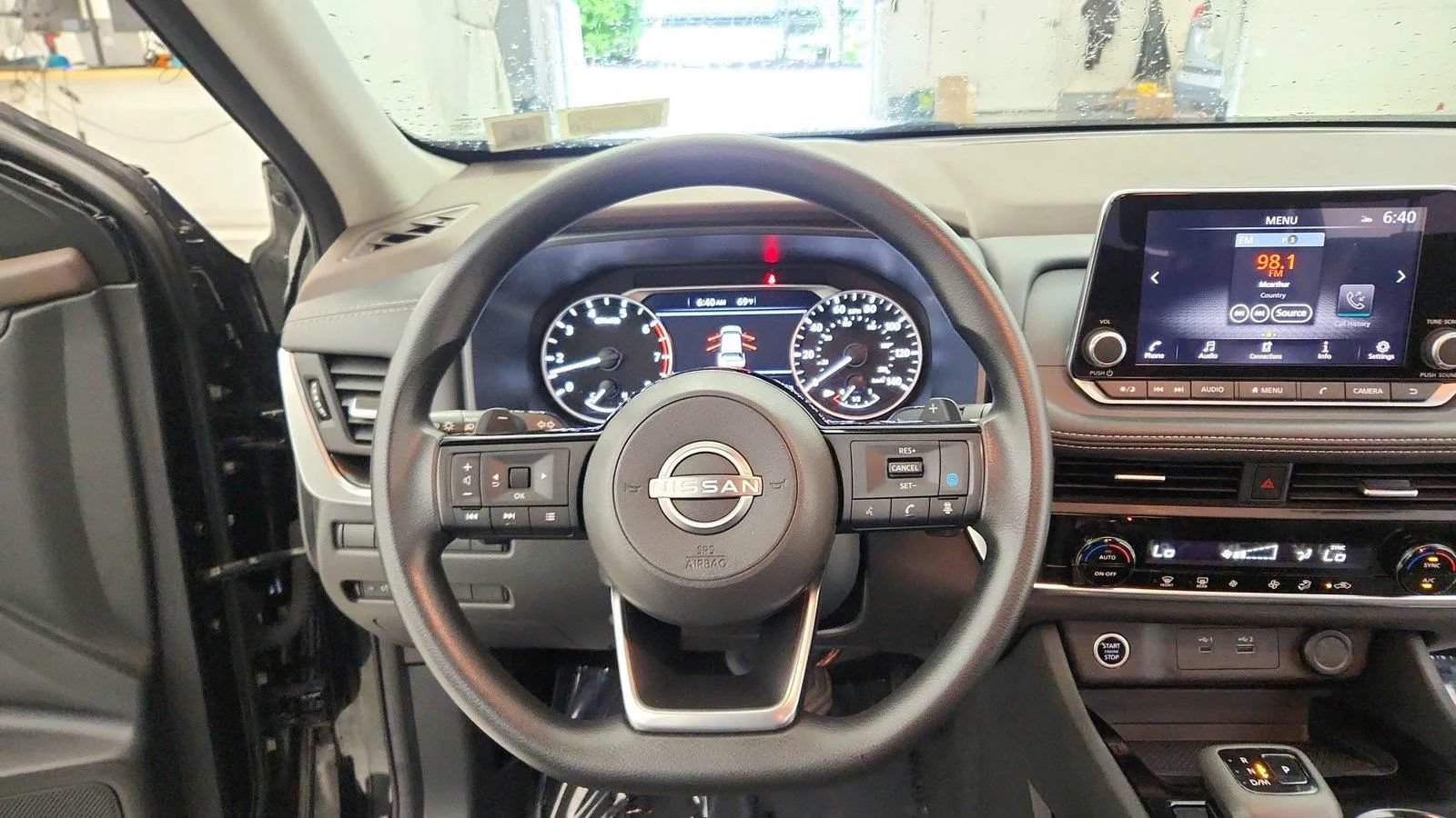 Used 2023 Nissan Rogue SV AWD/4WD image 24