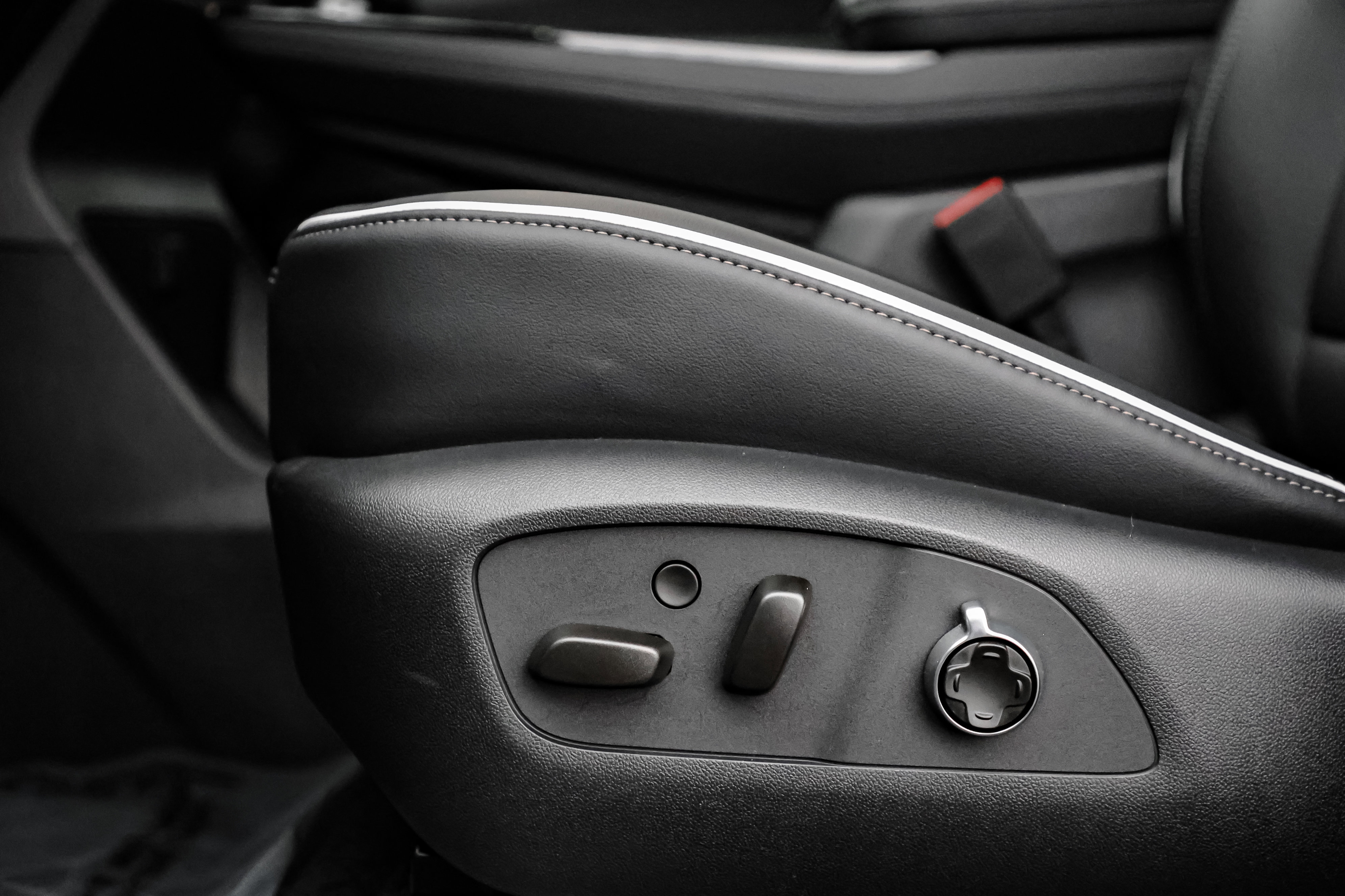 New 2026 Buick Enclave Avenir w/ Super Cruise Package image 10