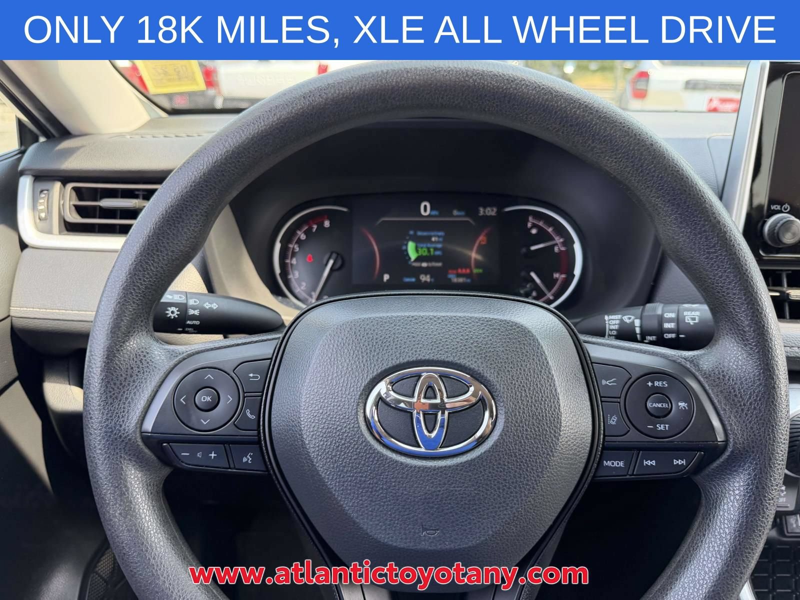 Used 2024 Toyota RAV4 XLE AWD/4WD image 38