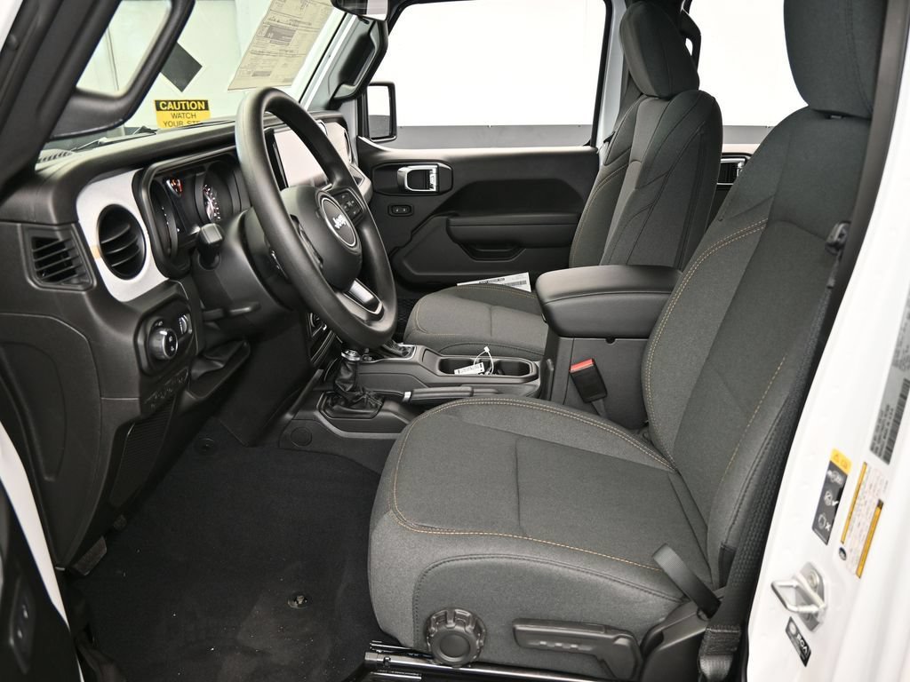 New 2026 Jeep Gladiator Sport AWD/4WD image 11