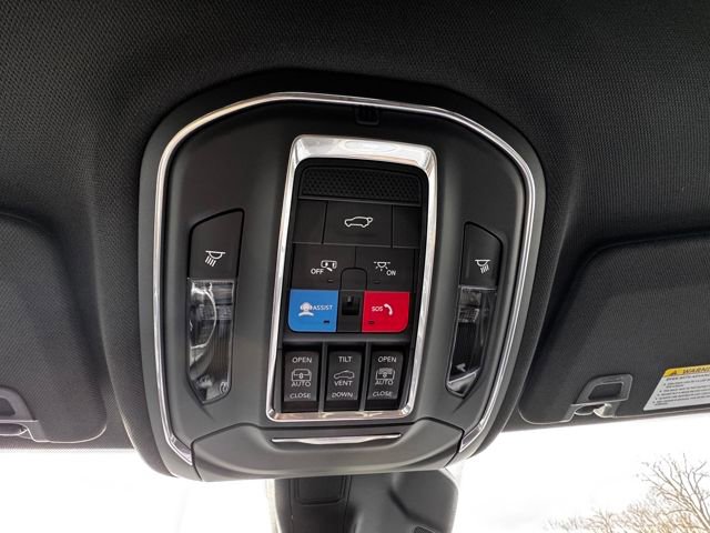 New 2025 Jeep Grand Cherokee Limited image 28