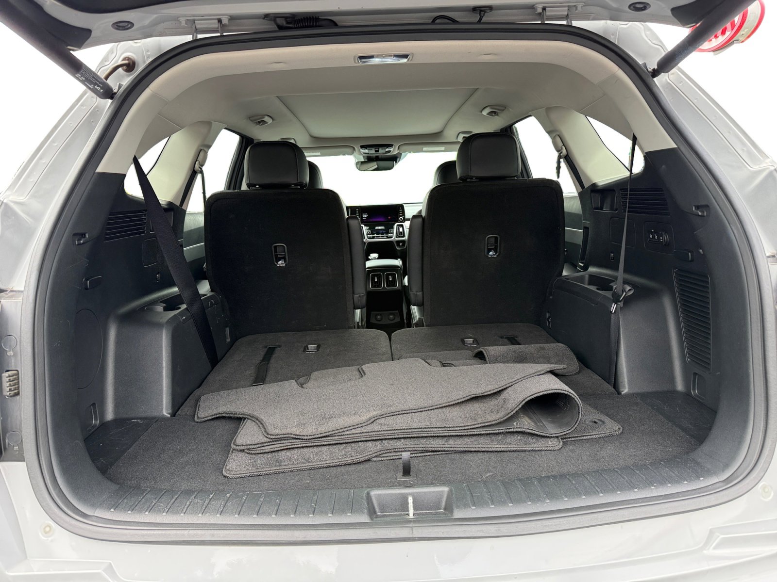 Used 2023 Kia Sorento EX w/ Panoramic Sunroof Package image 17
