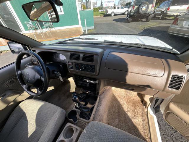 Used 1998 Nissan Frontier XE image 19