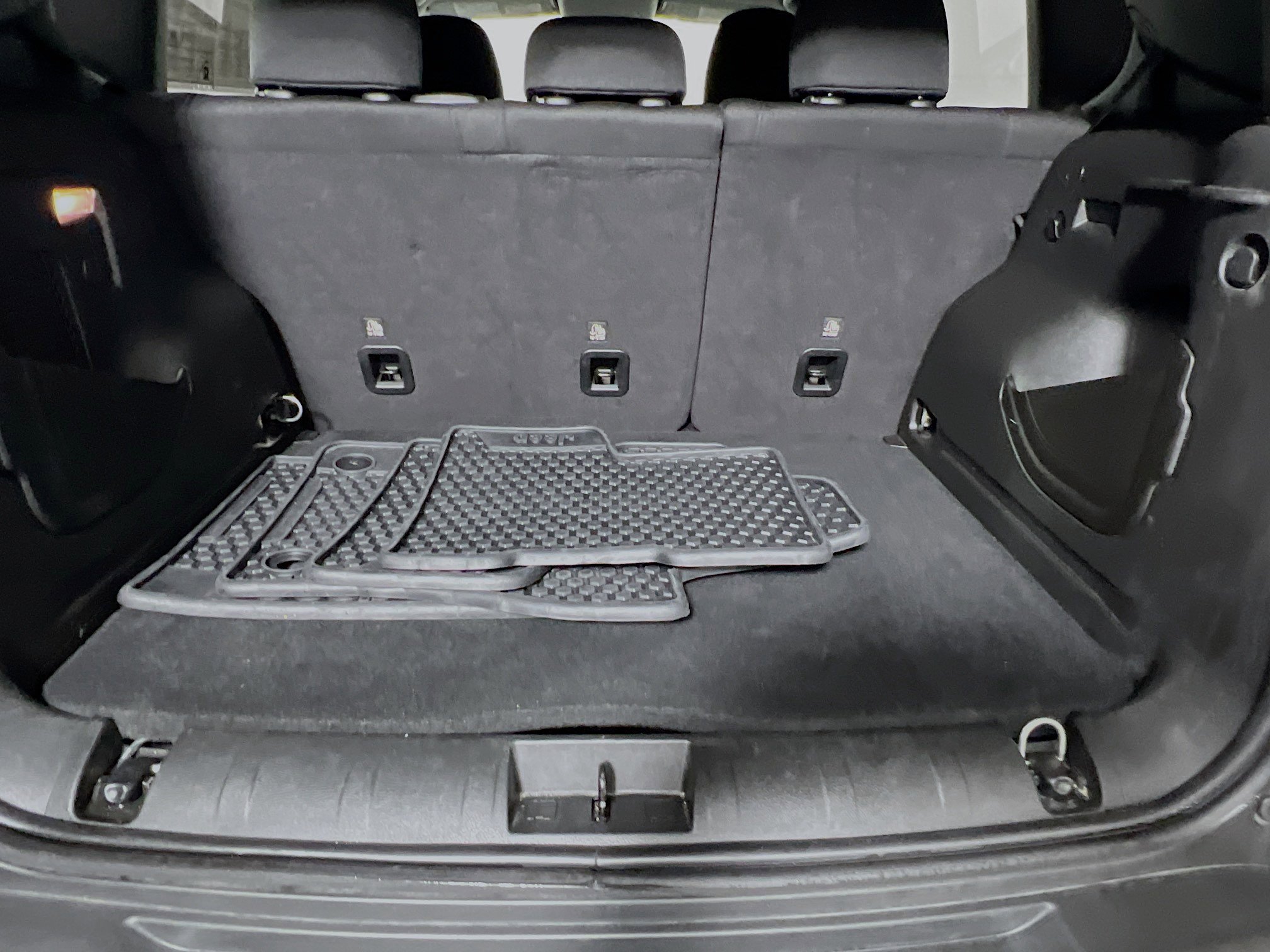 Used 2023 Jeep Renegade Latitude image 34