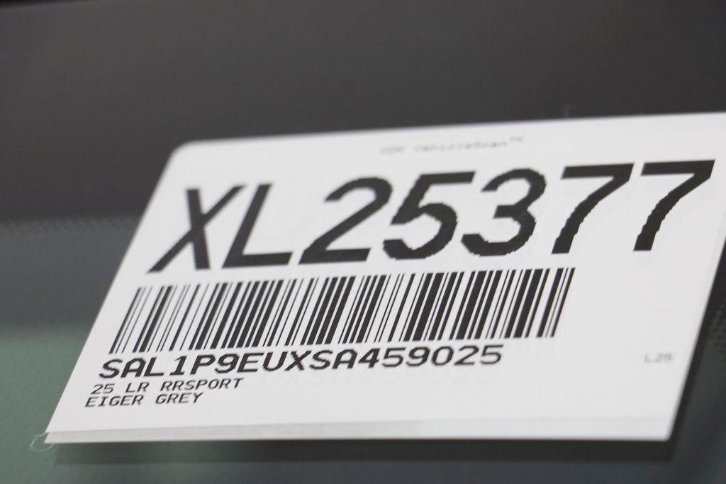 Used 2025 Land Rover Range Rover Sport SE image 21