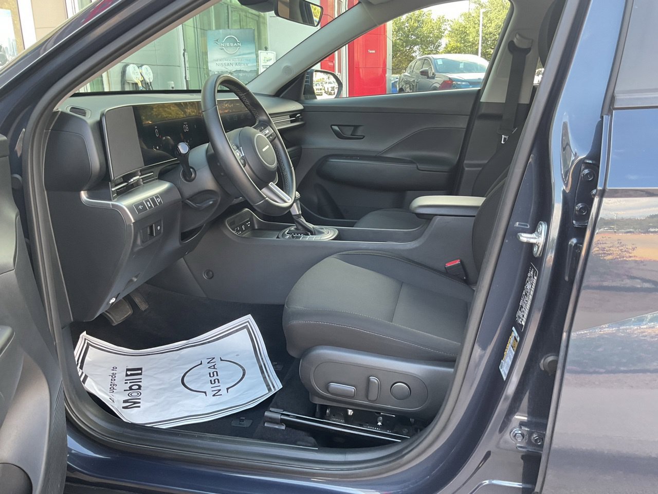 Used 2025 Hyundai Kona SEL FWD image 8