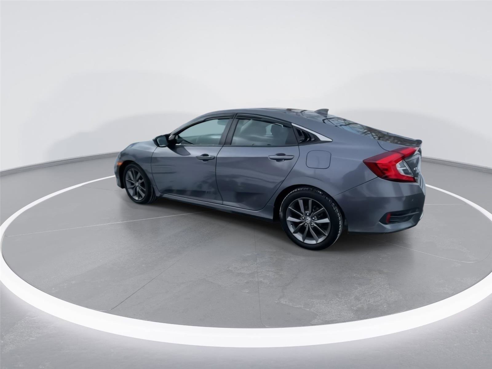 Used 2021 Honda Civic EX-L image 6