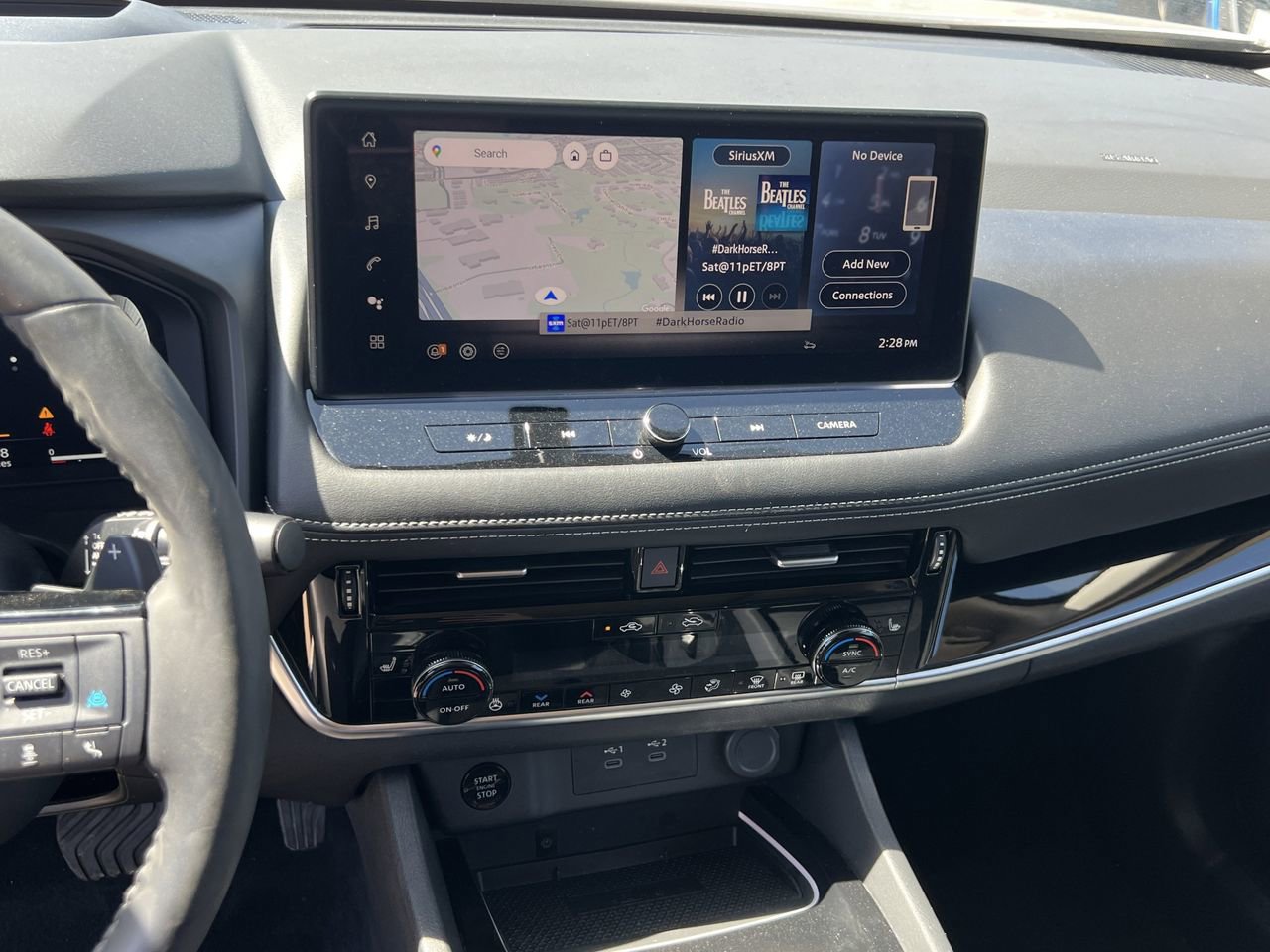 Used 2025 Nissan Rogue SL w/ Tech Package image 8