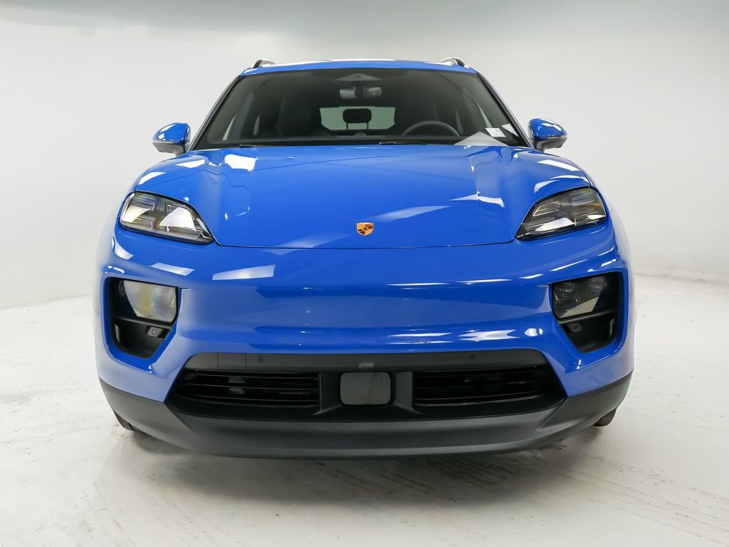 New 2026 Porsche Macan 4 Electric image 7