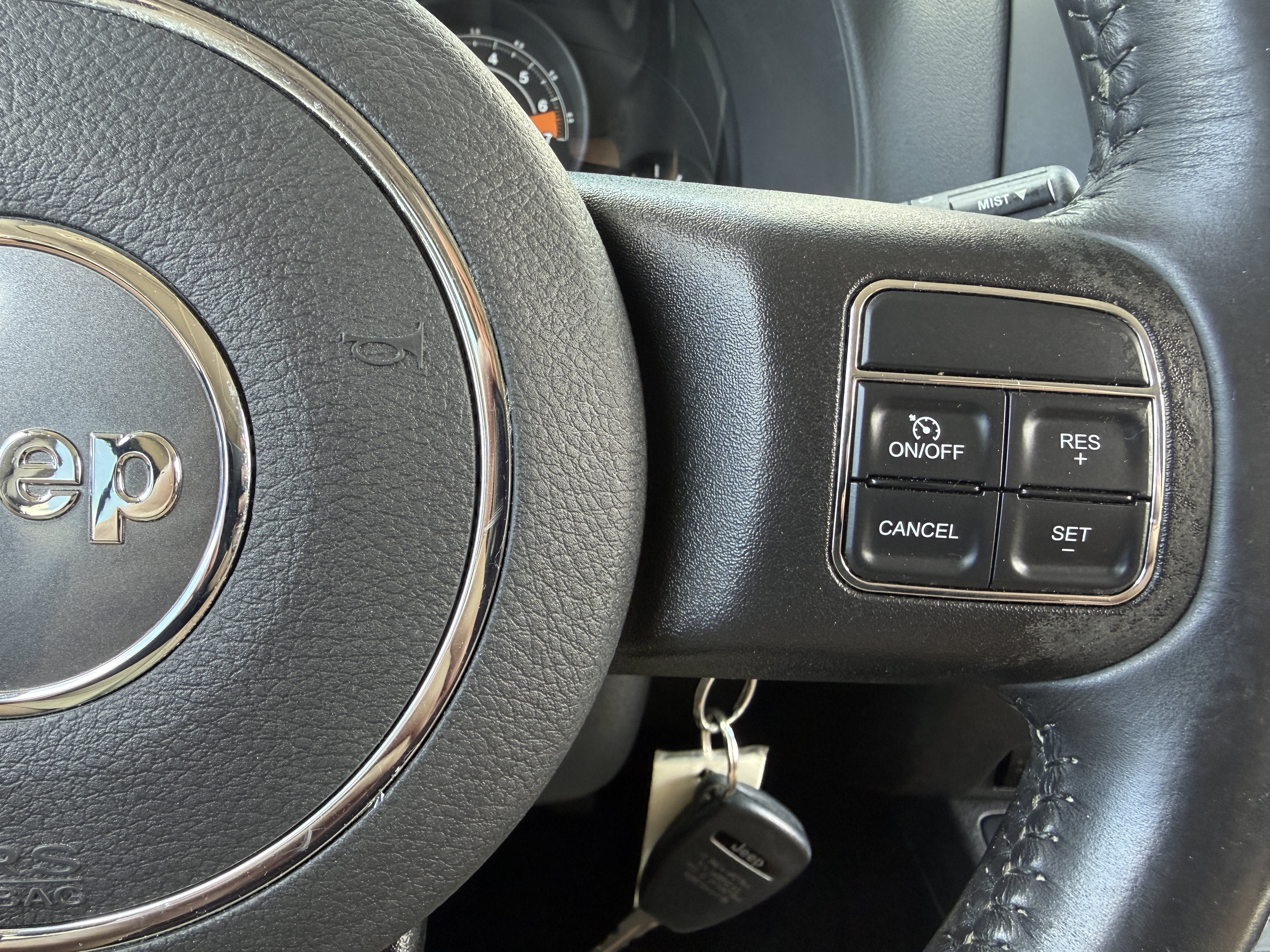 Used 2017 Jeep Patriot Latitude AWD/4WD image 25