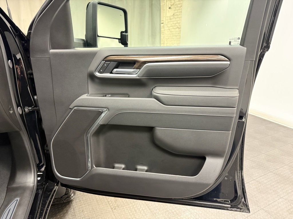 New 2026 Chevrolet Silverado 2500 LT w/ Trail Boss Package image 16