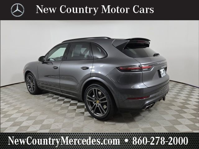Used 2020 Porsche Cayenne Turbo image 6