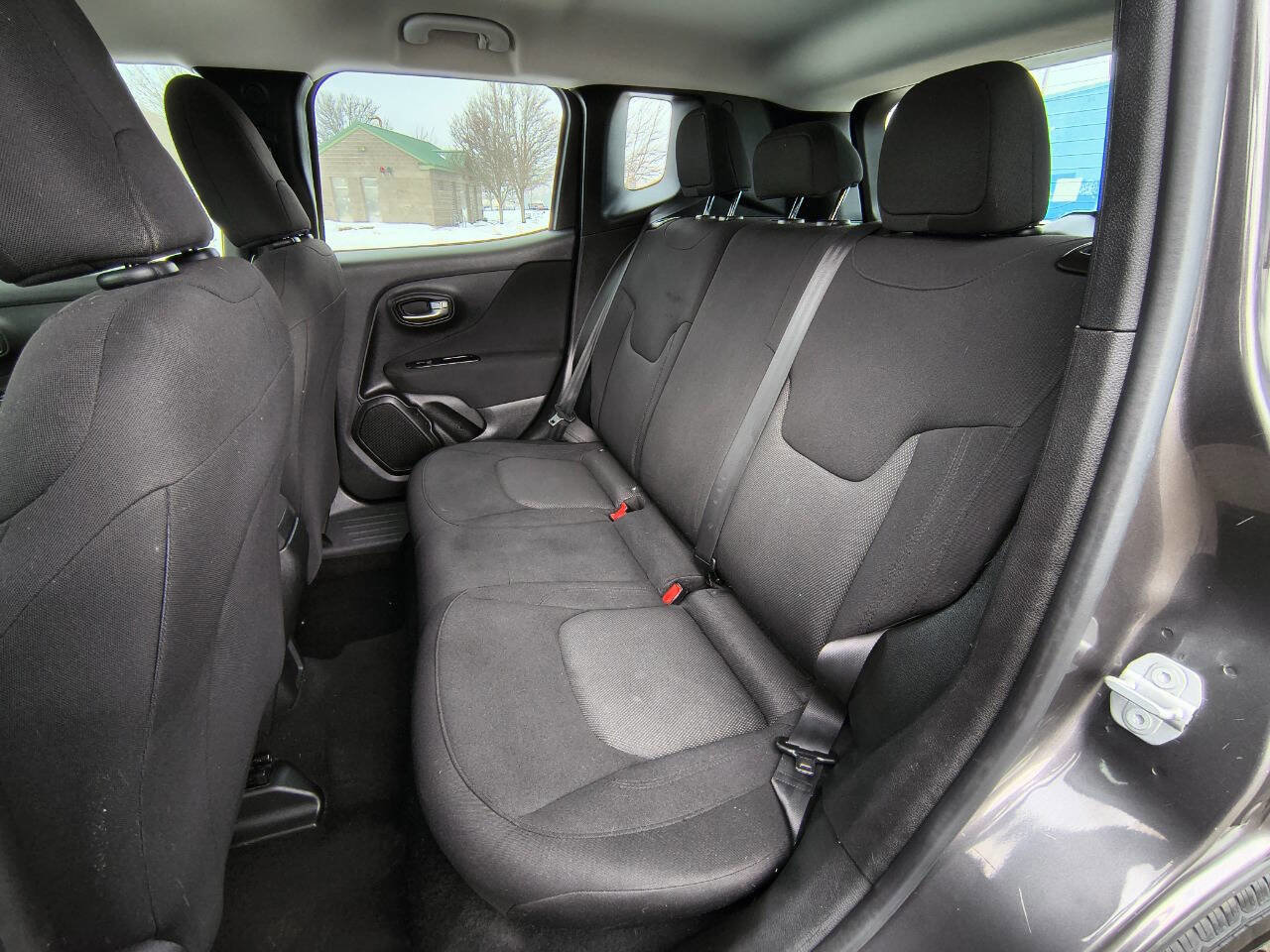 Used 2019 Jeep Renegade Sport image 17